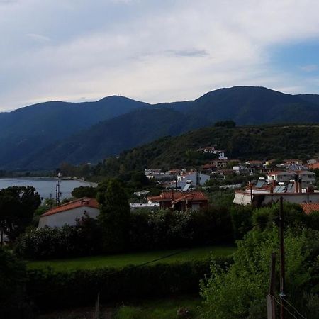 Ενοικιαζόμενα Δωμάτια Γεωργία Σταμούλου 鲁维斯 外观 照片